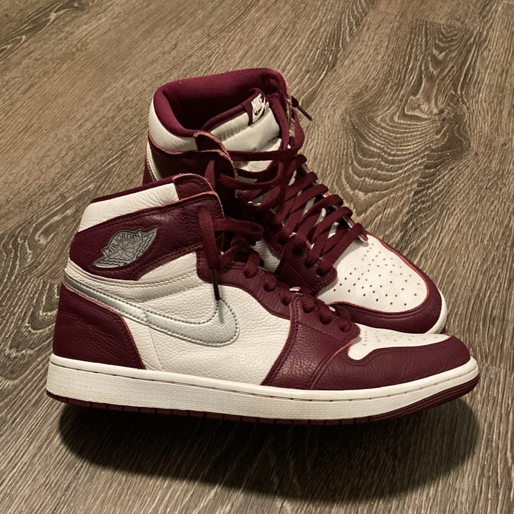 Nike Air Jordan 1 Retro Bordeaux